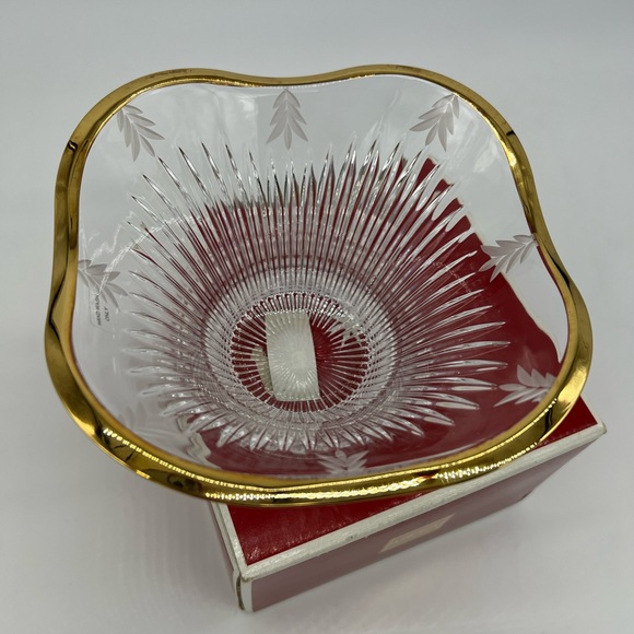 MIKASA HOLIDAY PINE GOLD BOWL - Picture 10 of 13